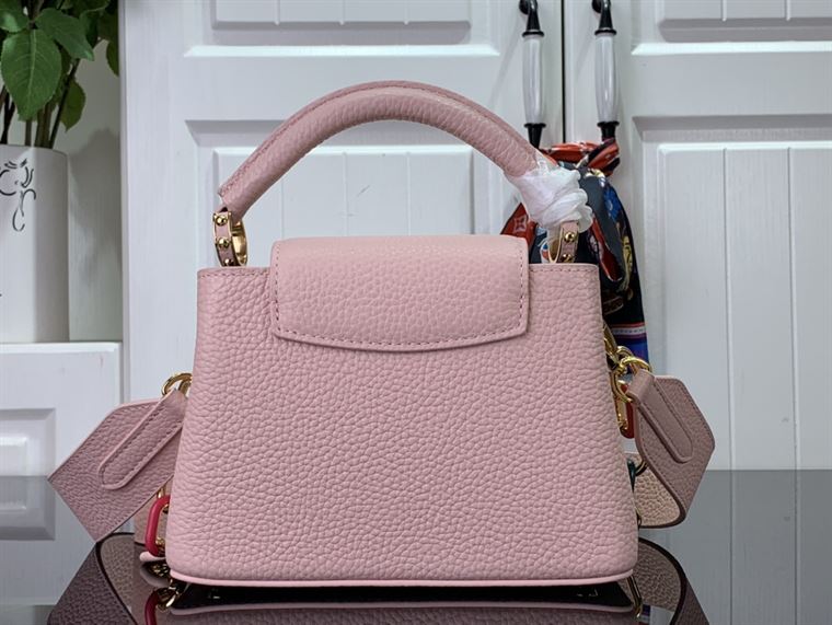 LOUIS VUITTON CAPUCINES MINI PINK