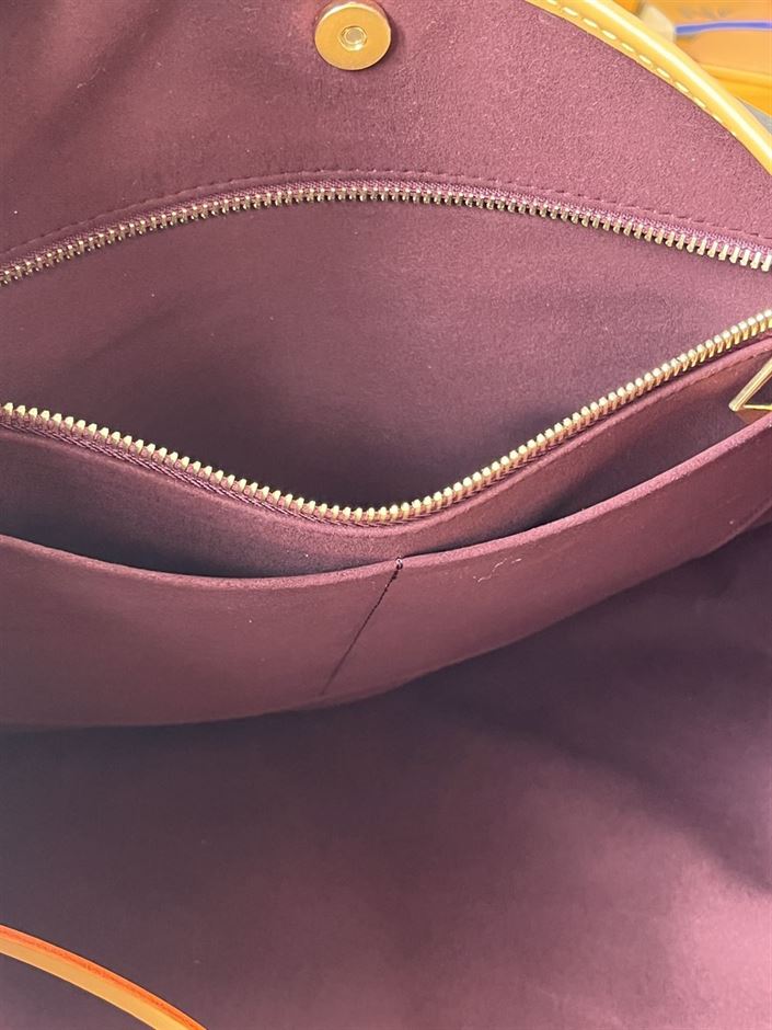 LOUIS VUITTON CARRYALL MM MONOGRAM