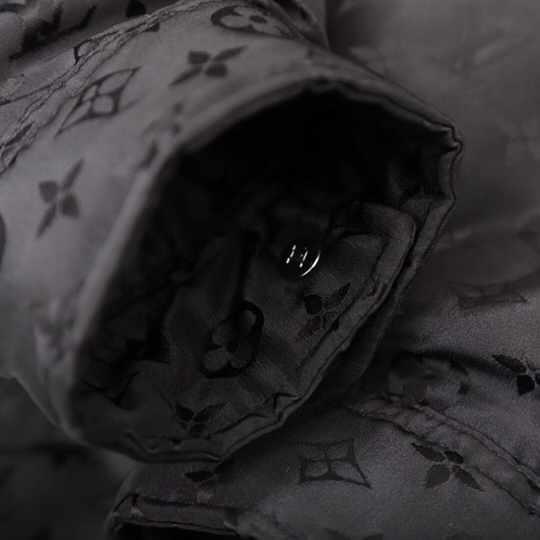 LOUIS VUITTON COAT - LVC013