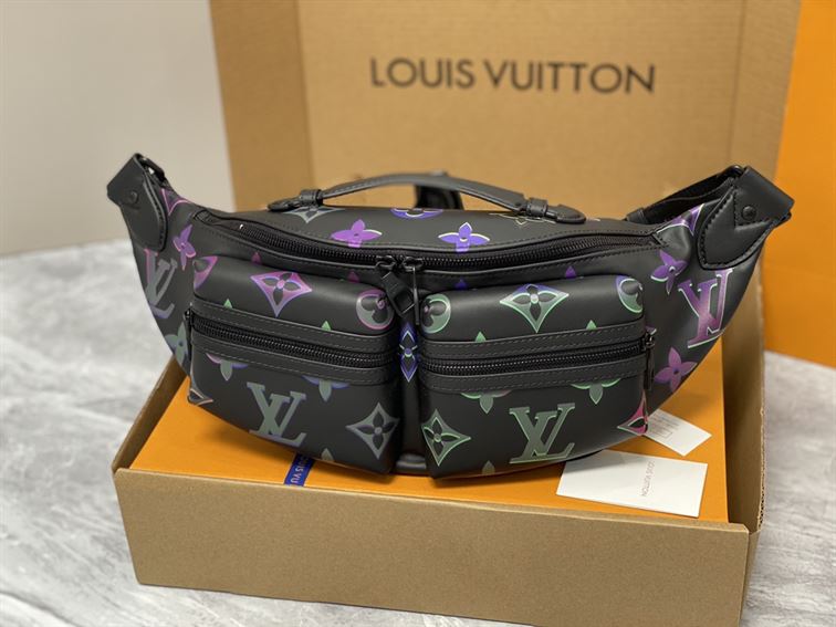 LOUIS VUITTON COMET BUMBAG - LVB062