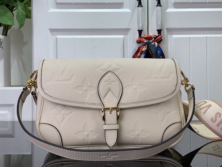 LOUIS VUITTON DIANE MONOGRAM EMPREINTE