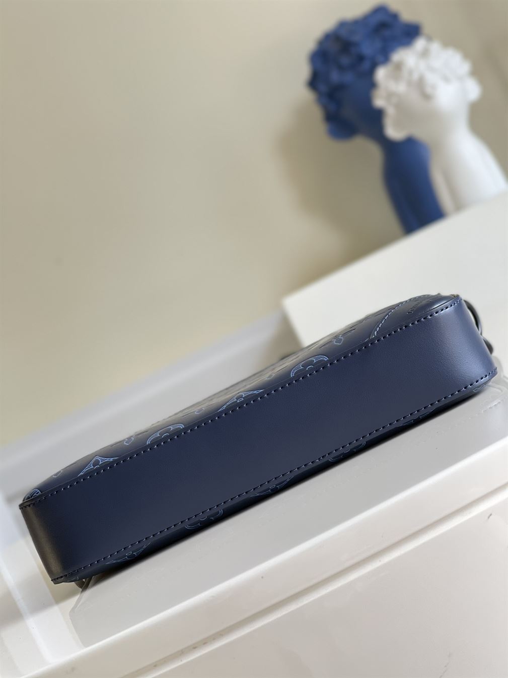 LOUIS VUITTON DUO MESSENGER MONOGRAM SHADOW LEATHER - LVB027