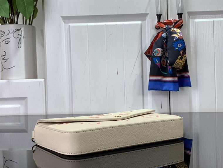 LOUIS VUITTON FELICIE POCHETTE MONOGRAM EMPREINTE LEATHER