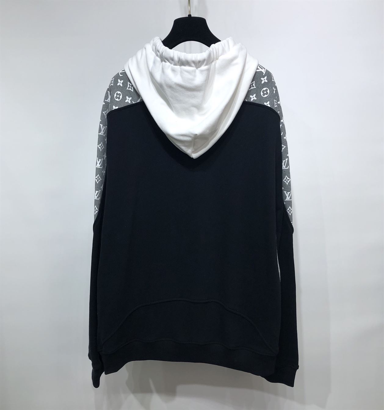 LOUIS VUITTON HOODIE - LVH021