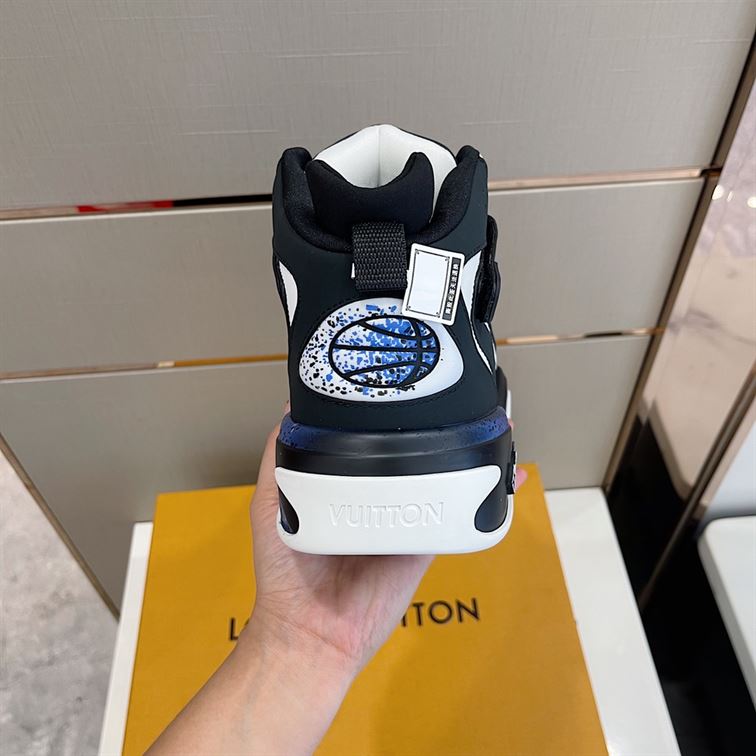 LOUIS VUITTON LV TRAINER 2 SNEAKER - LVS055