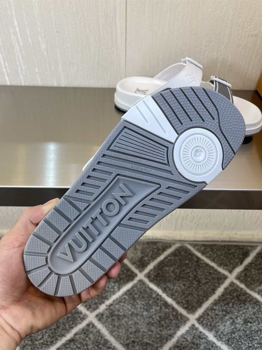 LOUIS VUITTON LV TRAINER MULES - LVSD024