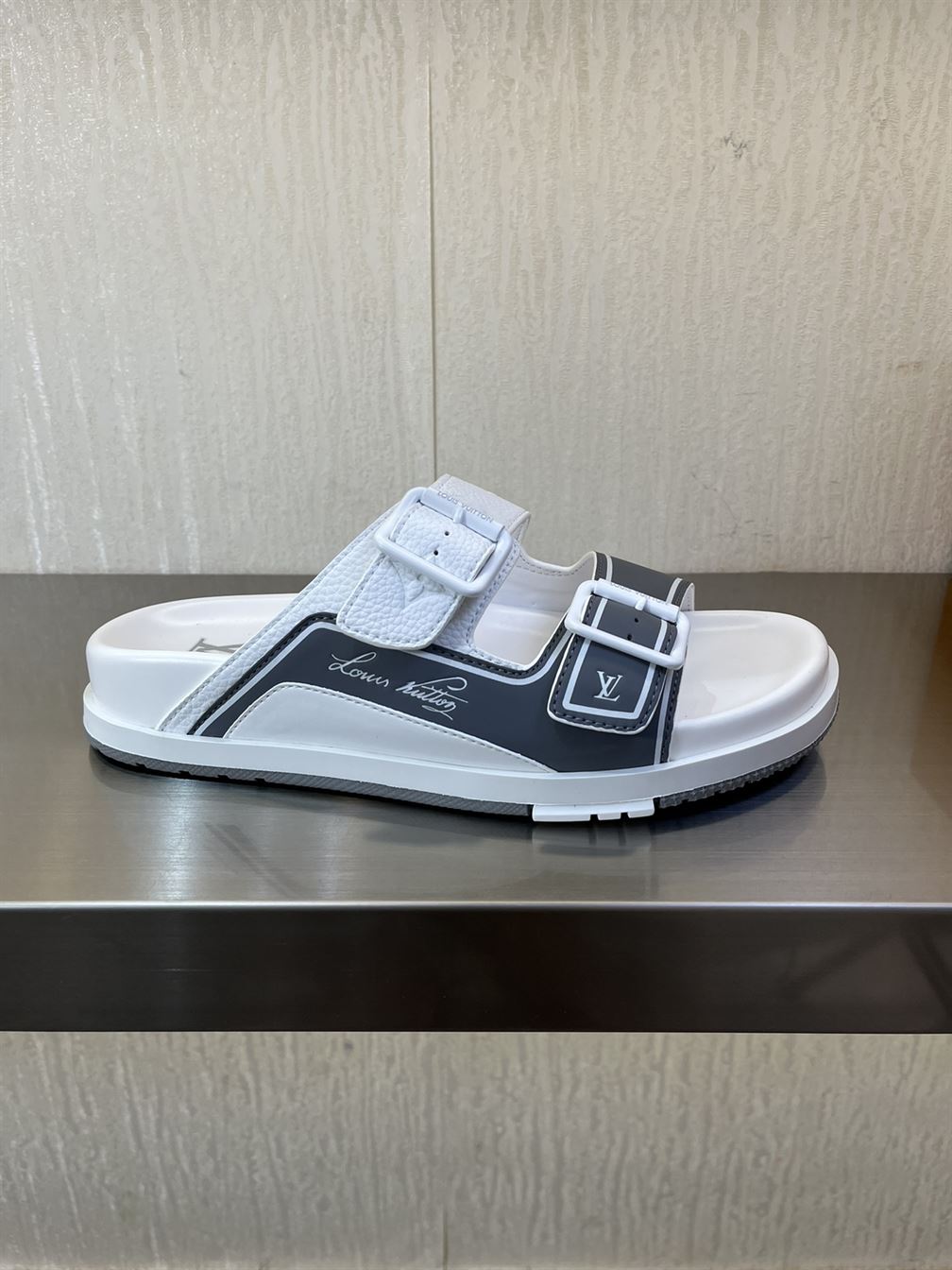 LOUIS VUITTON LV TRAINER MULES - LVSD024