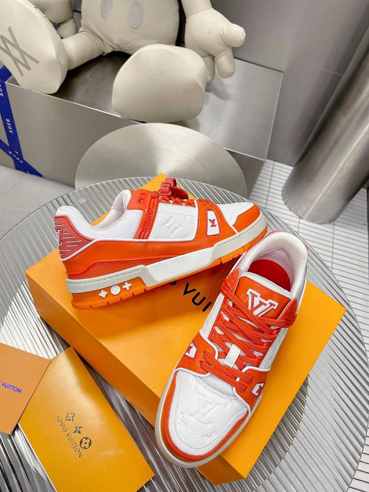 LOUIS VUITTON LV TRAINER SNEAKER - LVS160