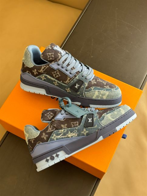 LOUIS VUITTON LV TRAINER SNEAKER - LVS172
