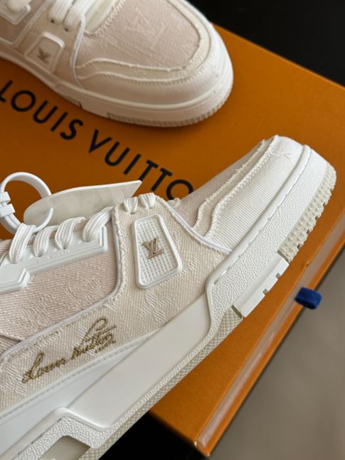 LOUIS VUITTON LV TRAINER SNEAKER - LVS173