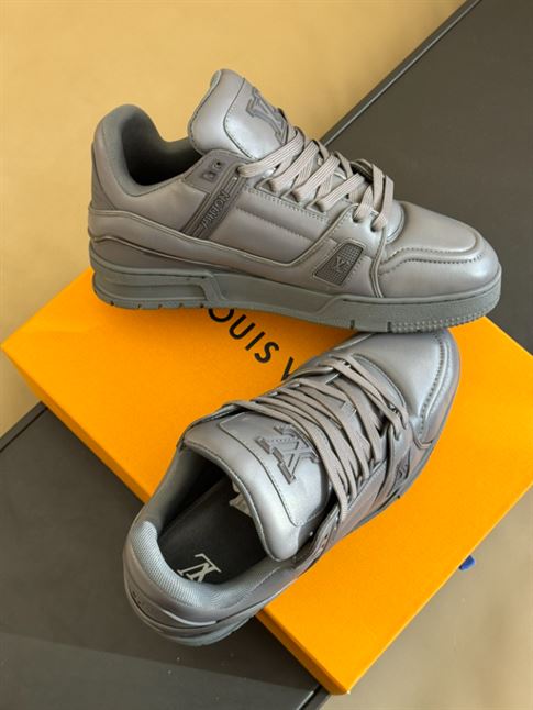 LOUIS VUITTON LV TRAINER SNEAKER - LVS179