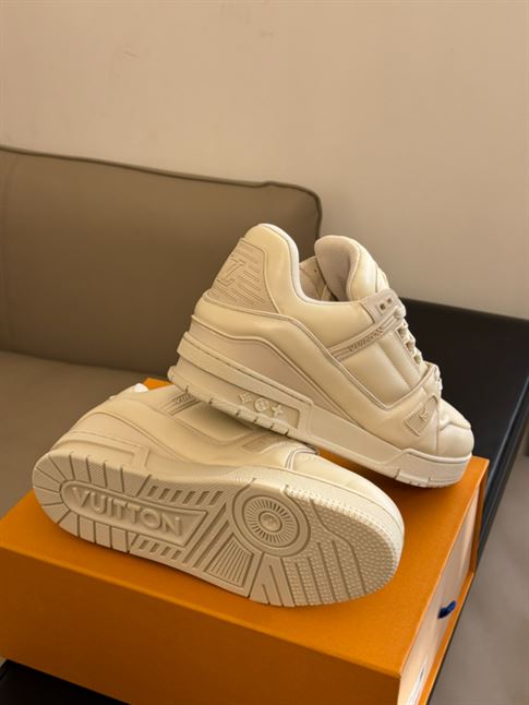 LOUIS VUITTON LV TRAINER SNEAKER - LVS180