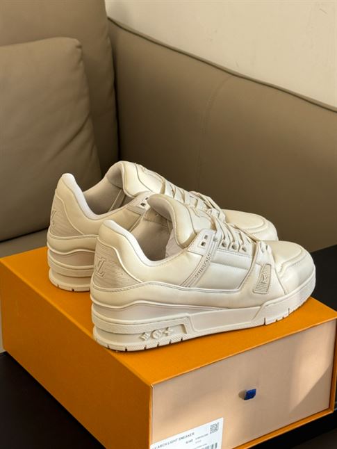 LOUIS VUITTON LV TRAINER SNEAKER - LVS180
