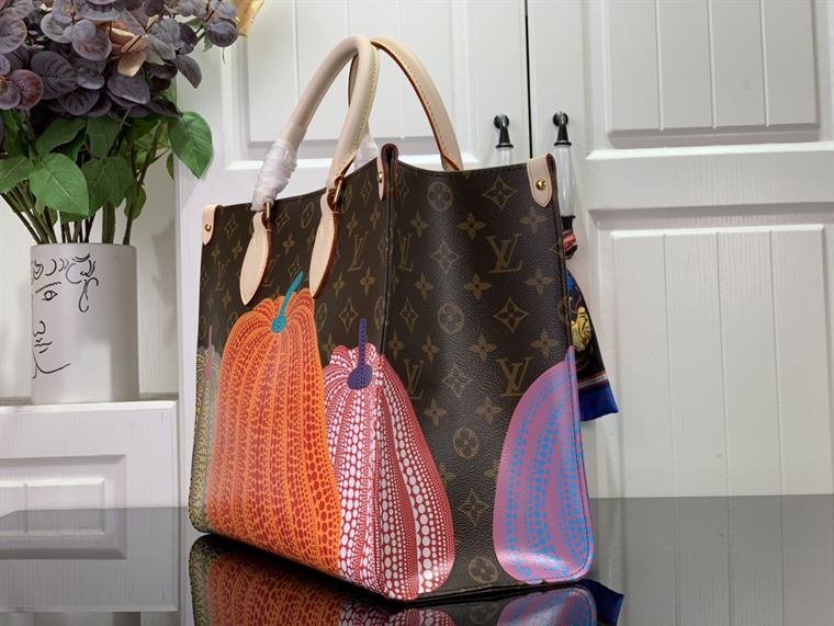 LOUIS VUITTON LV X YK ONTHEGO MM MONOGRAM