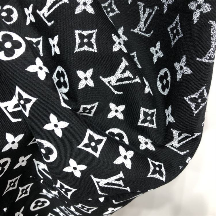 LOUIS VUITTON LVSE MONOGRAM GRADIENT T-SHIRT - LVTS054