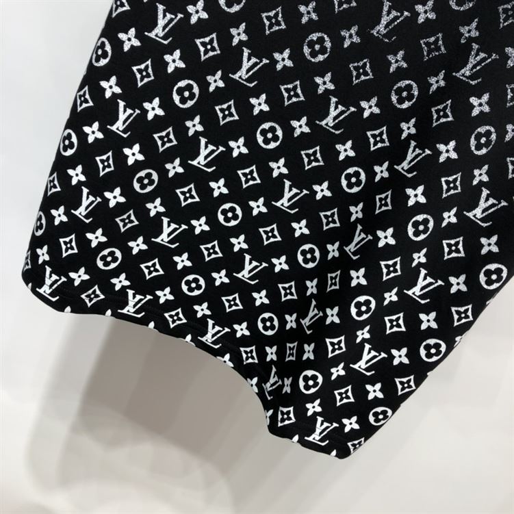 LOUIS VUITTON LVSE MONOGRAM GRADIENT T-SHIRT - LVTS054