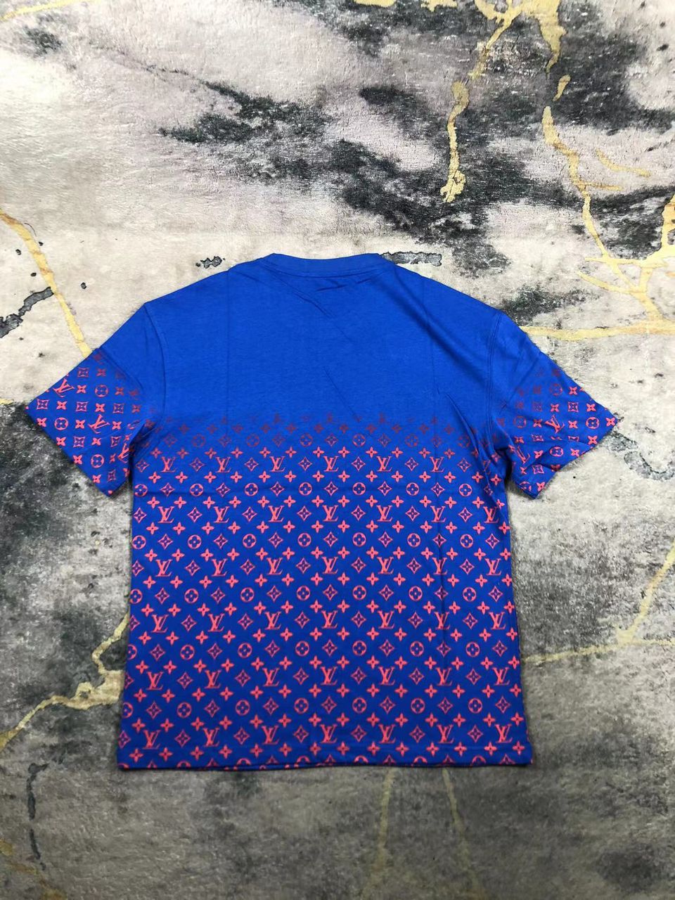 LOUIS VUITTON LVSE MONOGRAM GRADIENT T-SHIRT - LVTS057