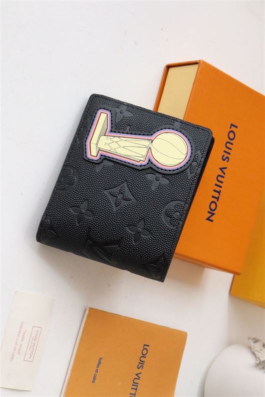 LOUIS VUITTON LVXNBA MULTIPLE WALLET
