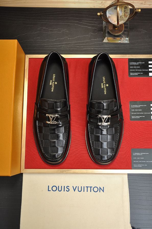 LOUIS VUITTON MAJOR LOAFER - VL015