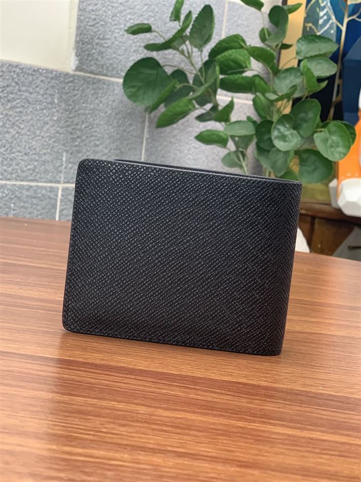 LOUIS VUITTON MEN'S BLACK LEATHER WALLET