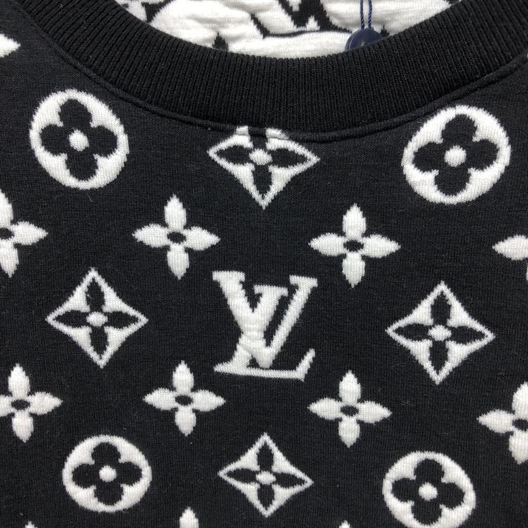LOUIS VUITTON MONOGRAM BLACK & WHITE SWEATSHIRT - LVH007