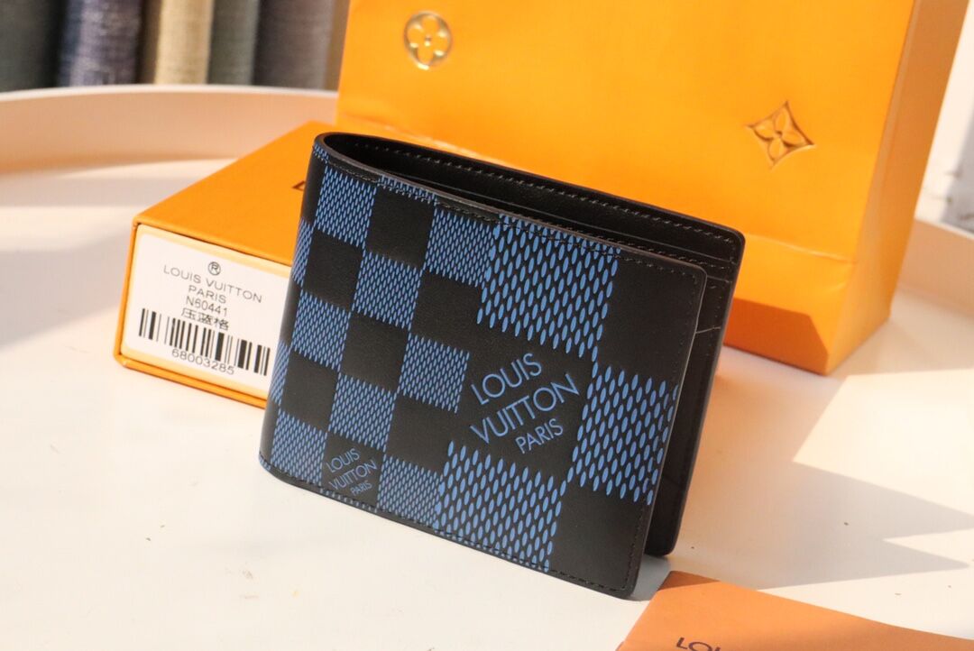 LOUIS VUITTON MULTIPLE WALLET