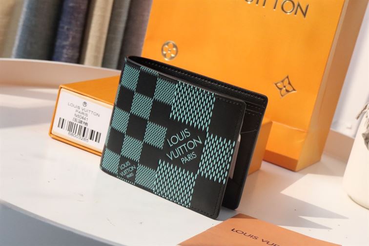 LOUIS VUITTON MULTIPLE WALLET