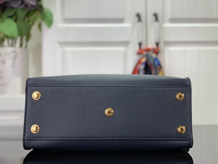 LOUIS VUITTON ON MY SIDE MM BLACK HIGH