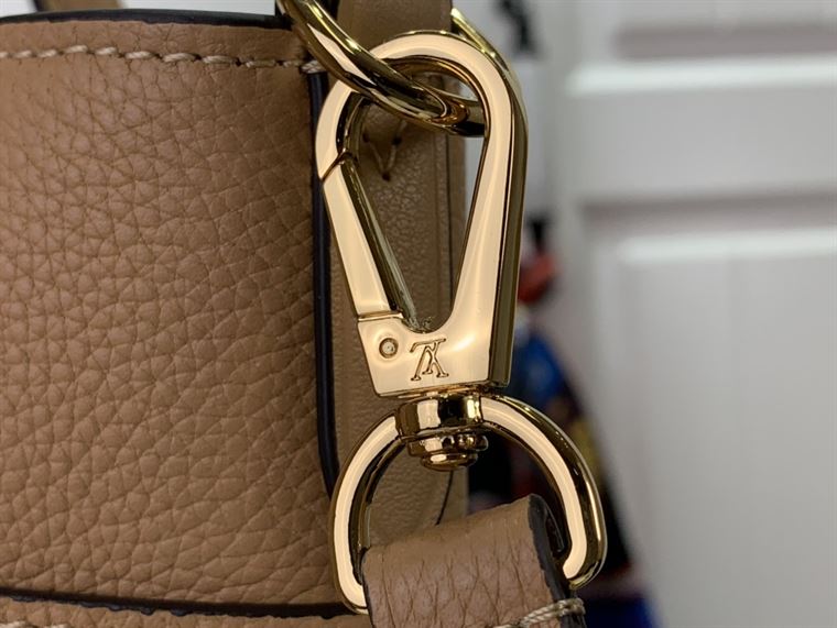 LOUIS VUITTON ON MY SIDE MM BROWN HIGH