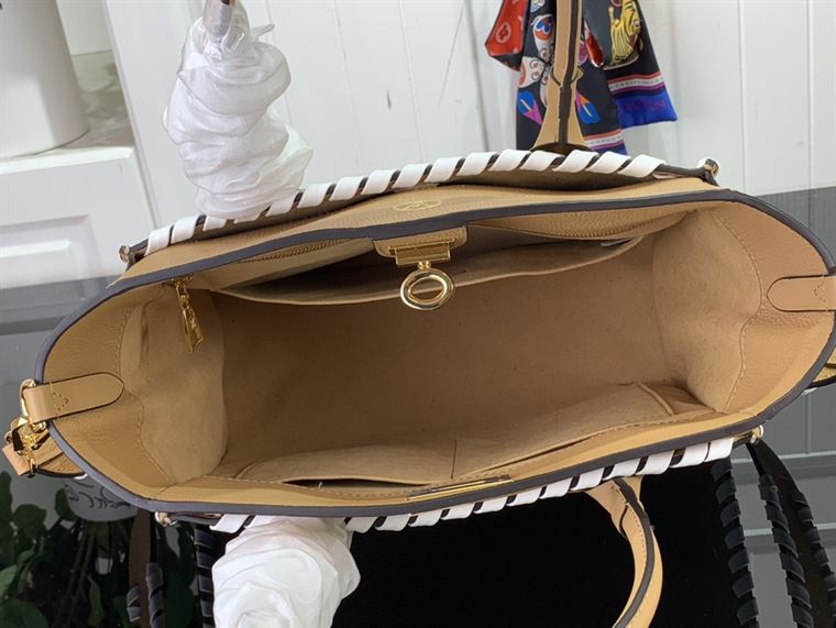 LOUIS VUITTON ON MY SIDE MM BROWN HIGH