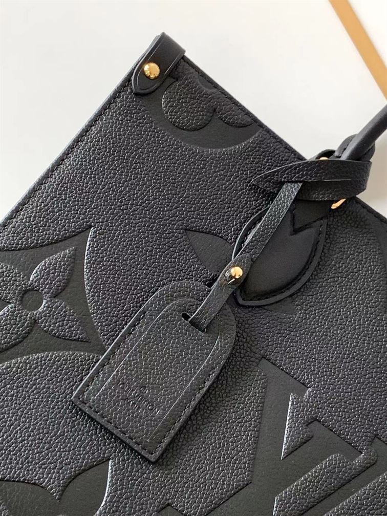 LOUIS VUITTON ONTHEGO MM BLACK MONOGRAM