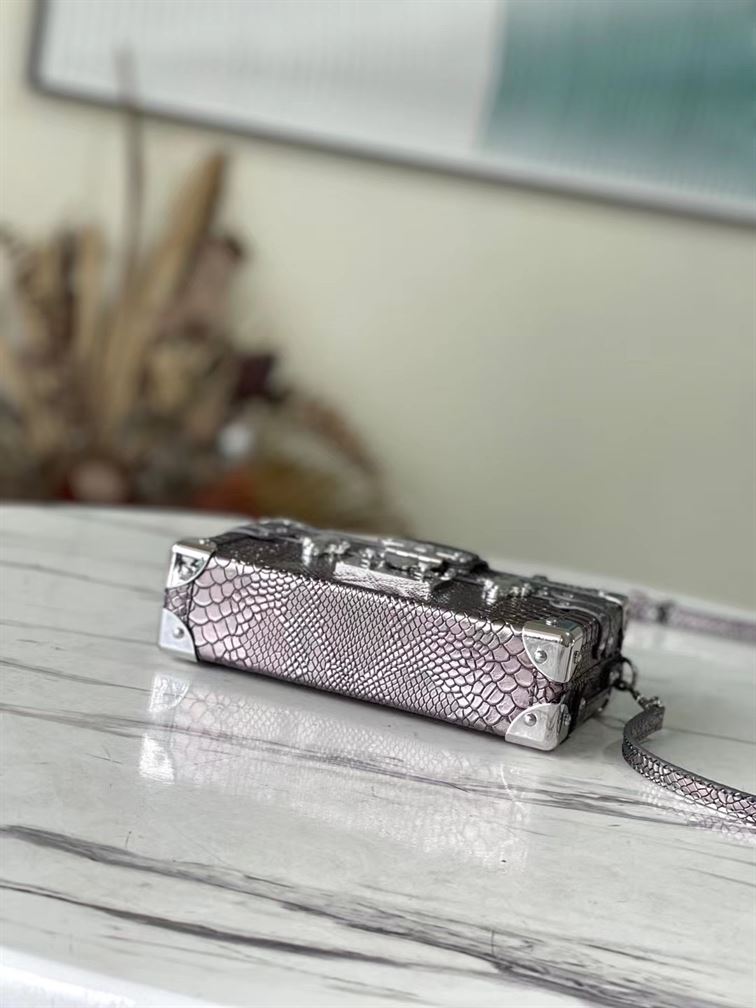 LOUIS VUITTON PETITE MALLE CROCODILIEN MAT