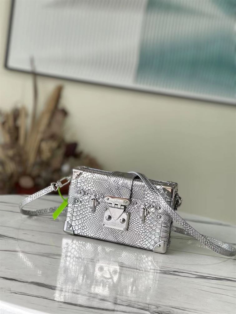 LOUIS VUITTON PETITE MALLE CROCODILIEN MAT