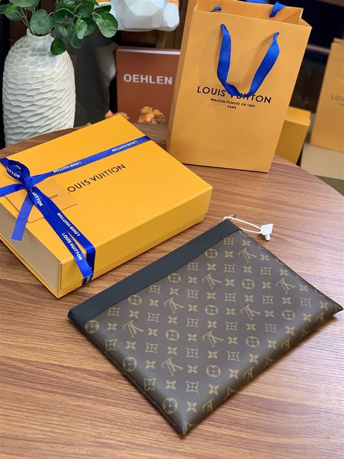 LOUIS VUITTON POCHETTE APOLLO BAG