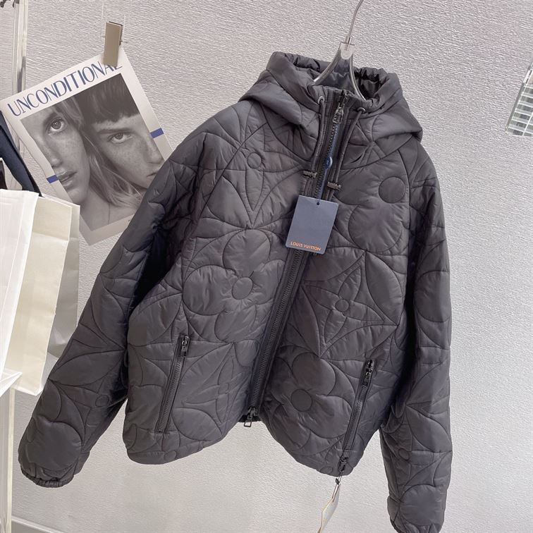 LOUIS VUITTON REVERSIBLE MONOGRAM PUFFER JACKET - LVC016
