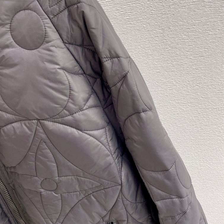 LOUIS VUITTON REVERSIBLE MONOGRAM PUFFER JACKET - LVC016