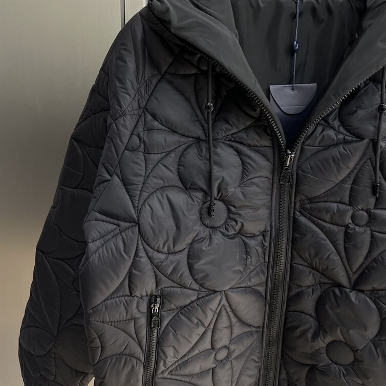 LOUIS VUITTON REVERSIBLE MONOGRAM PUFFER JACKET - LVC028