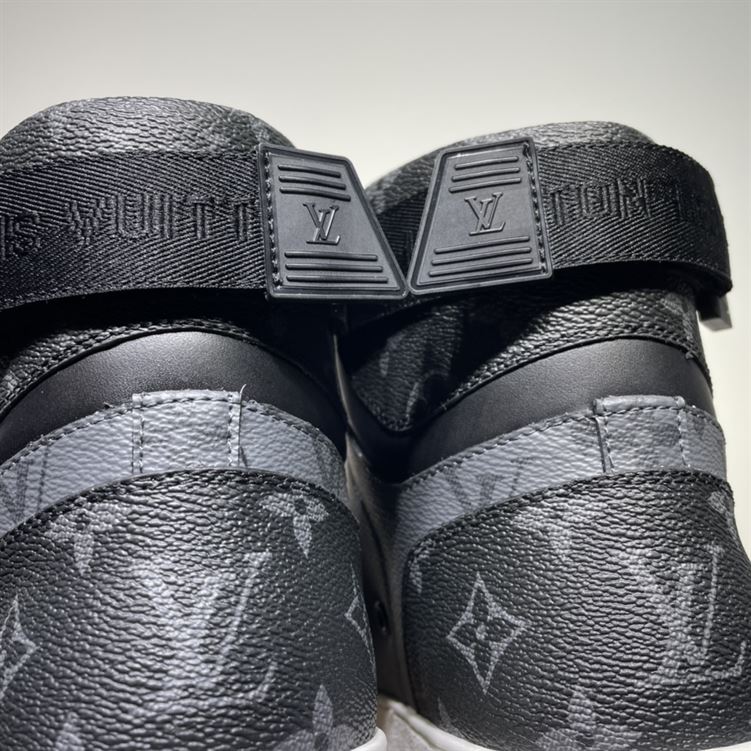 LOUIS VUITTON RIVOLI BOOTS - LVS104