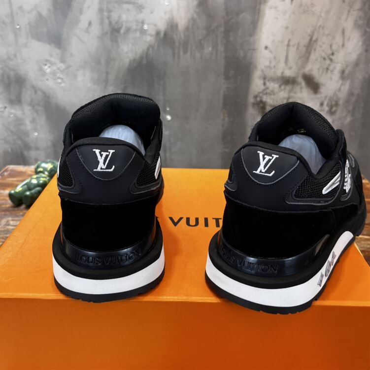 LOUIS VUITTON RUN AWAY SNEAKER - LVS010
