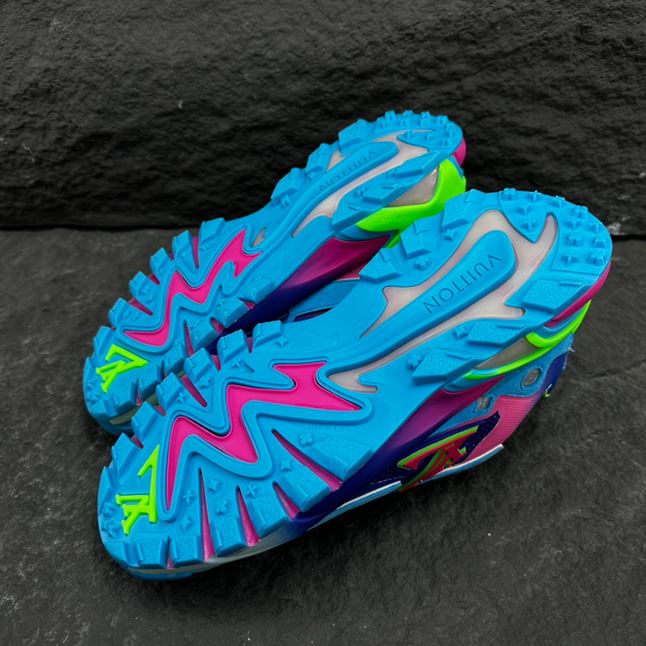 LOUIS VUITTON RUNNER TATIC BLUE - LVS170