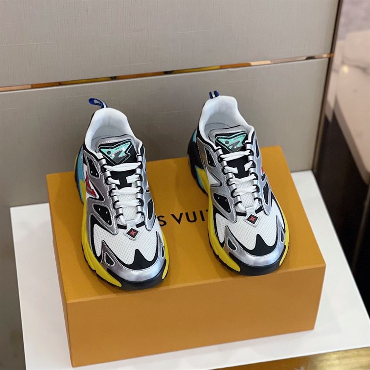 LOUIS VUITTON RUNNER TATIC SNEAKER - LVS025