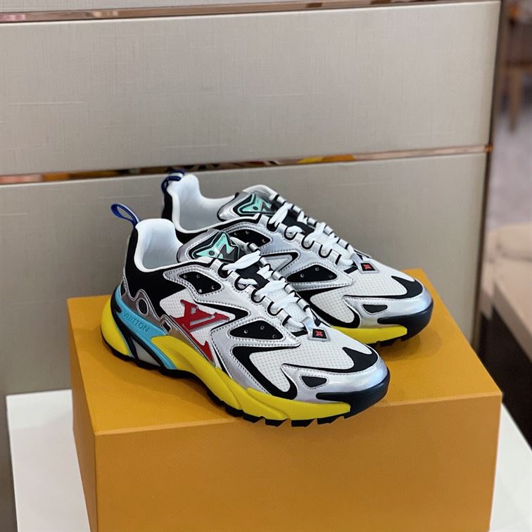 LOUIS VUITTON RUNNER TATIC SNEAKER - LVS025