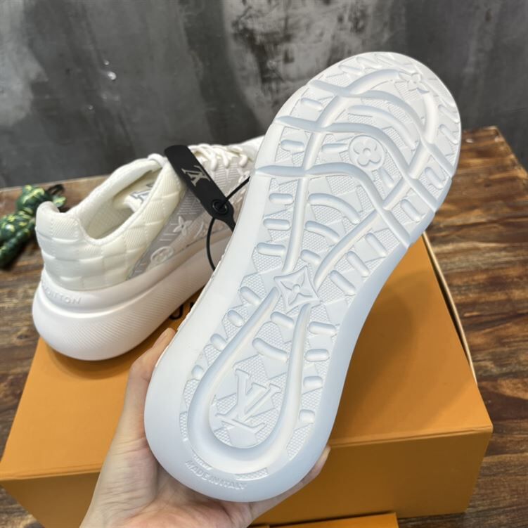 LOUIS VUITTON SHOW UP SNEAKER - LVS088