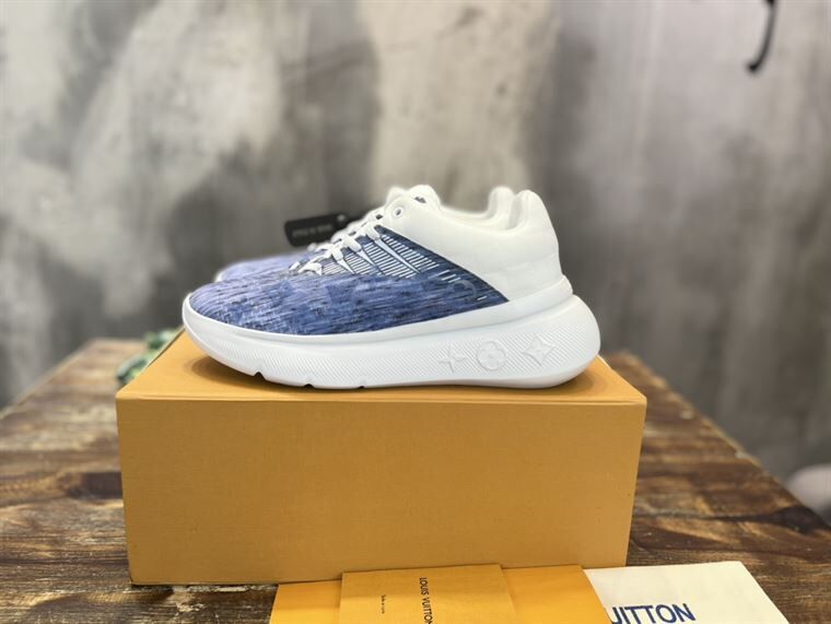 LOUIS VUITTON SHOW UP SNEAKER - LVS089