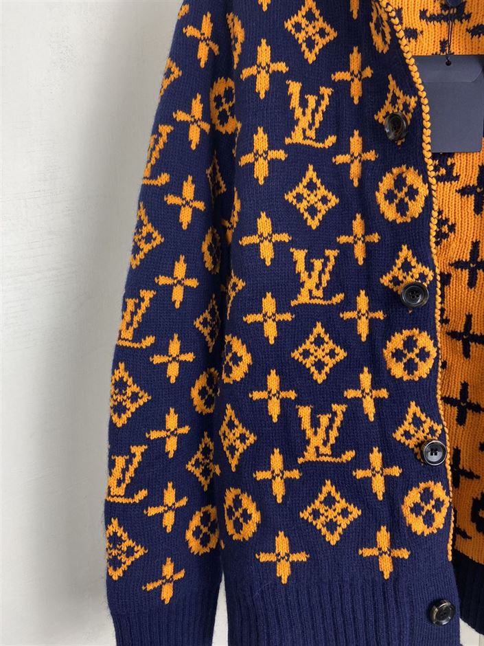 LOUIS VUITTON SIGNATURE CARDIGAN - LVH038