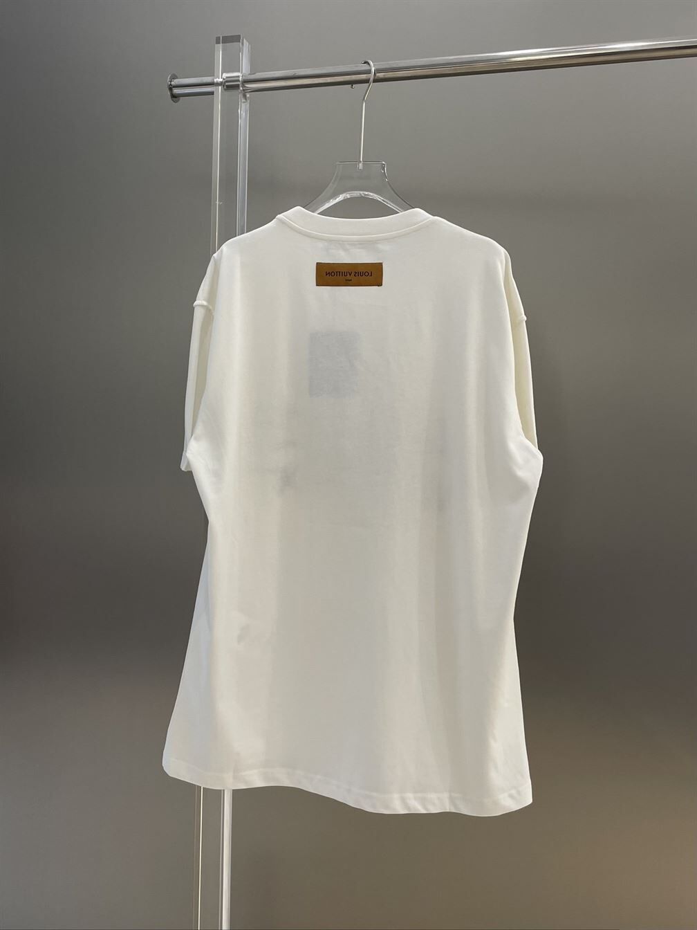 LOUIS VUITTON SIGNATURE PRINT T-SHIRT - LVTS046