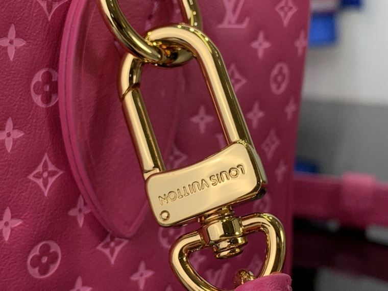 LOUIS VUITTON SPEEDY BANDOULIERE 20 Pink