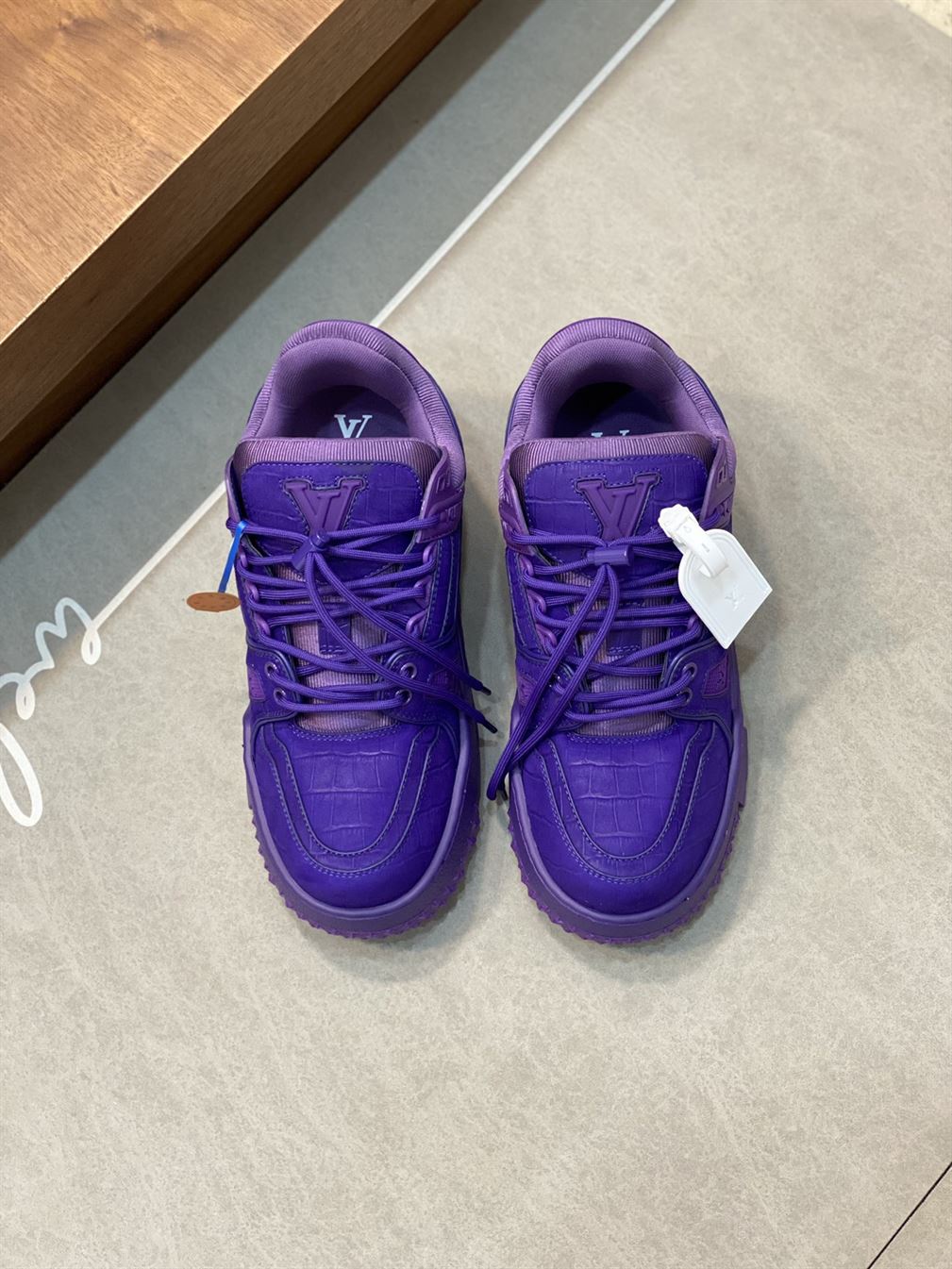 LOUIS VUITTON SS24 SNEAKER - LVS164