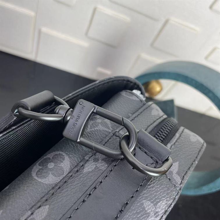 LOUIS VUITTON STEAMER MESSENGER MONOGRAM ECLIPSE - LVB058