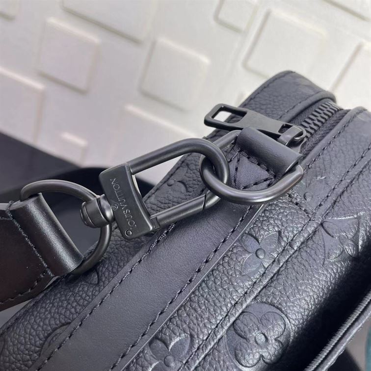 LOUIS VUITTON STEAMER MESSENGER TAURILLON MONOGRAM - LVB059